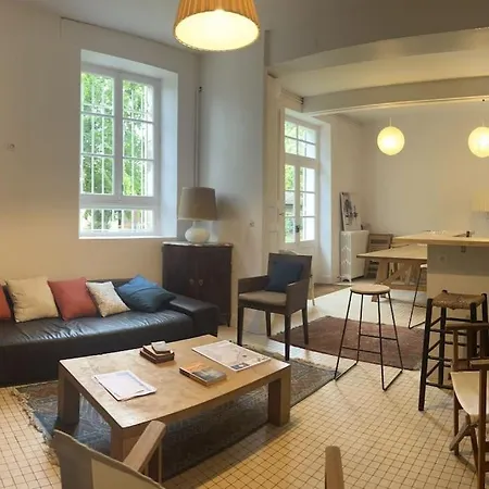 Le Point Du Jour بيت للعطل Montagoudin