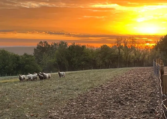 Le Point Du Jour بيت للعطل